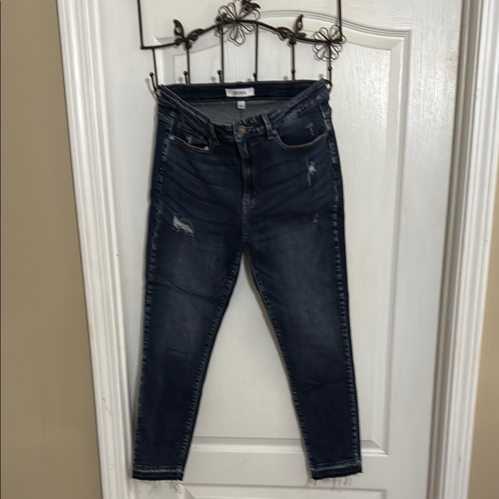 Zenana Outfitters Blue Straight Leg Jeans with Classic Denim Style
